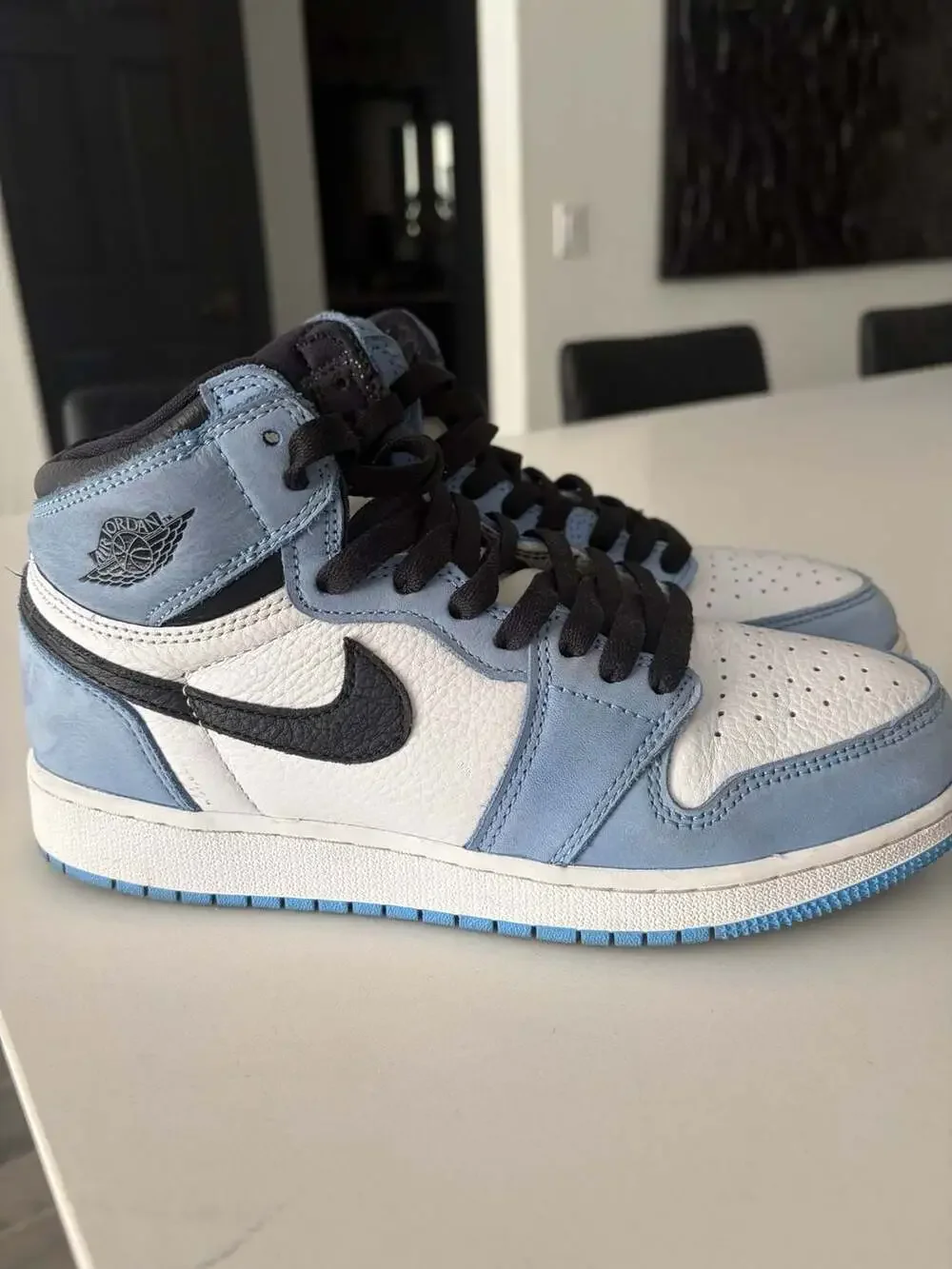 Air Jordan 1 Retro High OG University Blue